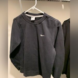 Men’s small Nike black crewneck brand new vintage classic